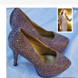 Red‎ Hot Glittering Stilettos 9